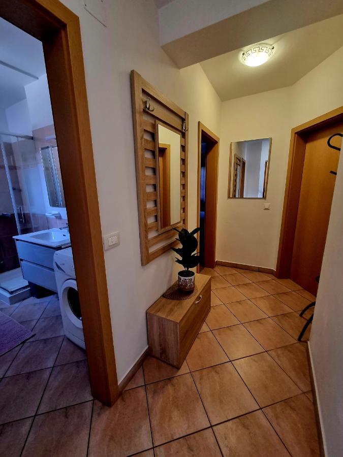 Apartments Ema Пула Екстер'єр фото